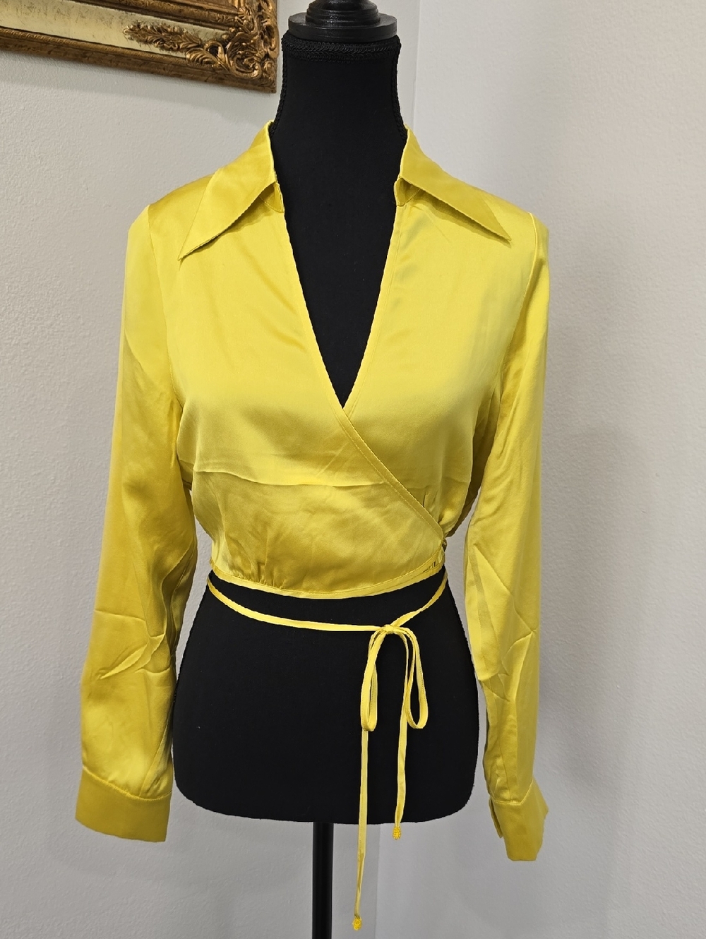 NWT Secret Mission Sharon 100% Silk Cropped Wrap Blouse XS